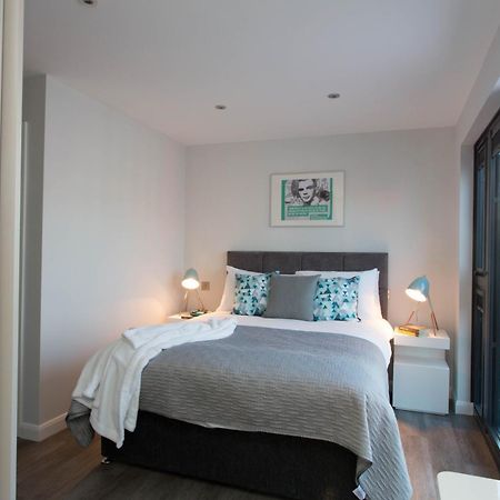 Cotels At 7Zero1 Serviced Apartments - Modern Apartments, Superfast Broadband, Free Parking, Centrally Located Milton Keynes Bagian luar foto